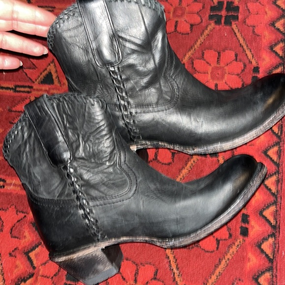 Brand new! Lane shorties boots. Cowboy style boots - Picture 7 of 8